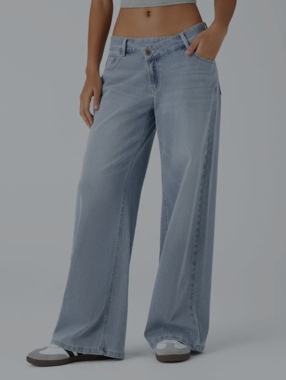 Wide Leg Low Rise Jeans